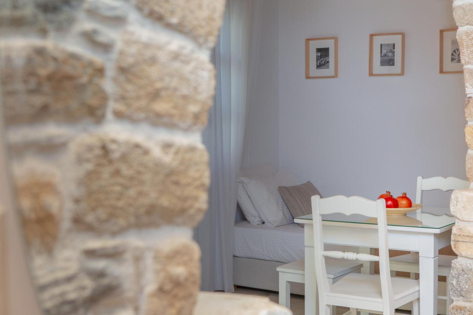 Castle Mansions Aparthotel Naxos City Exterior photo